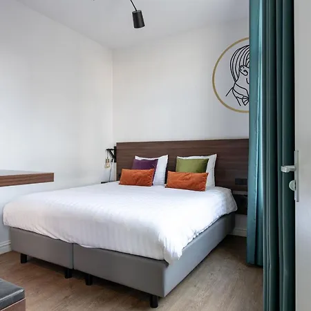 Alex Hotel